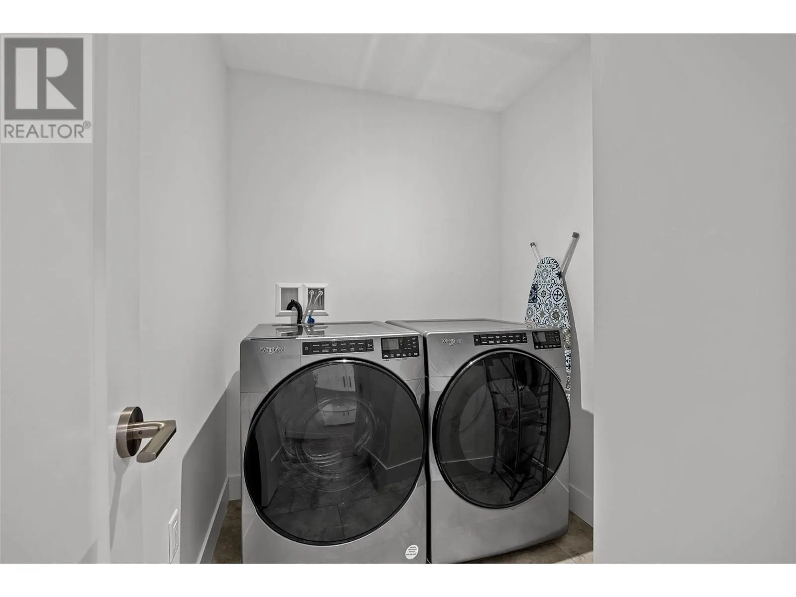 3434 Mckinley Beach Drive Unit# 206
