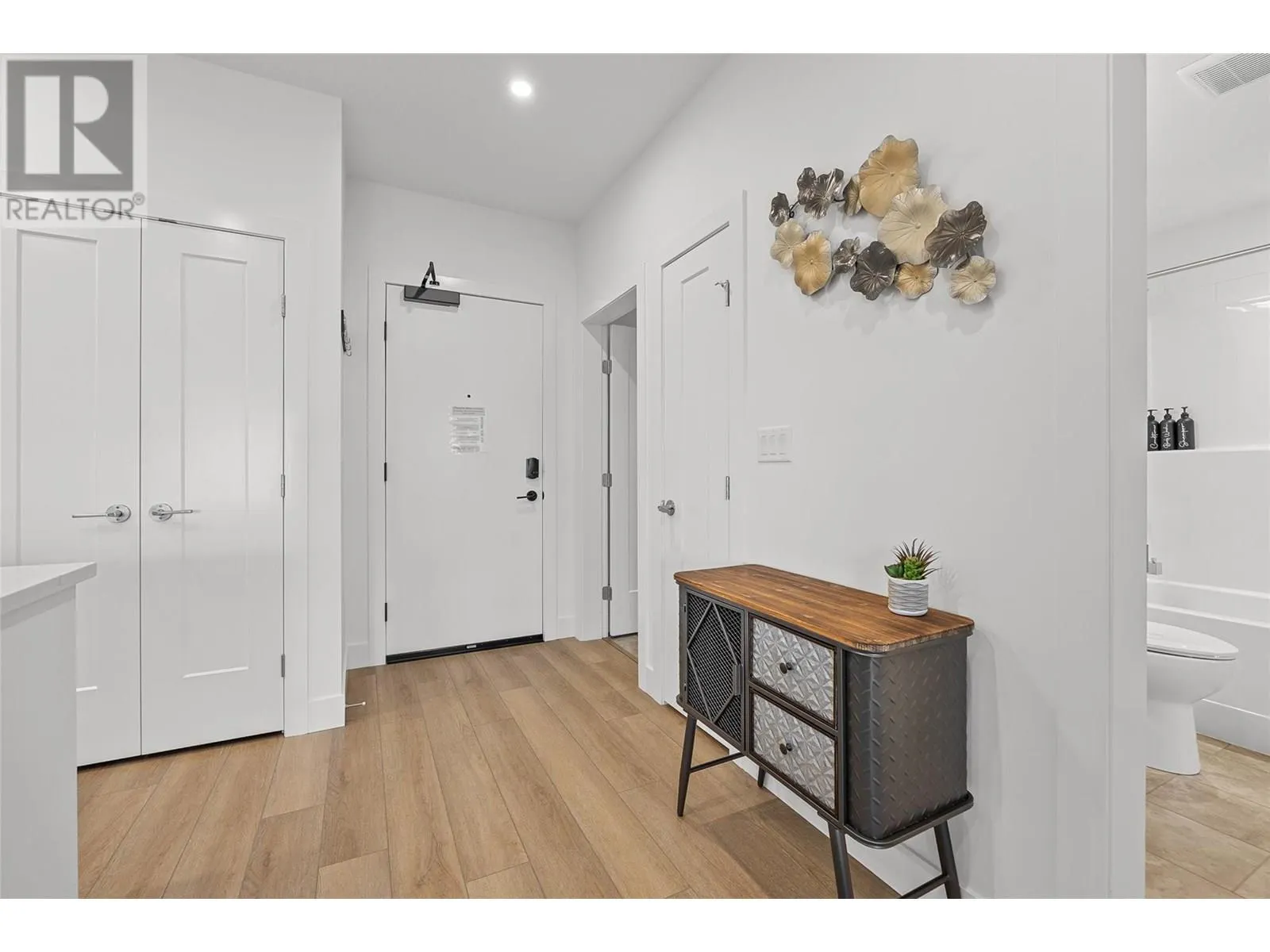 3434 Mckinley Beach Drive Unit# 206