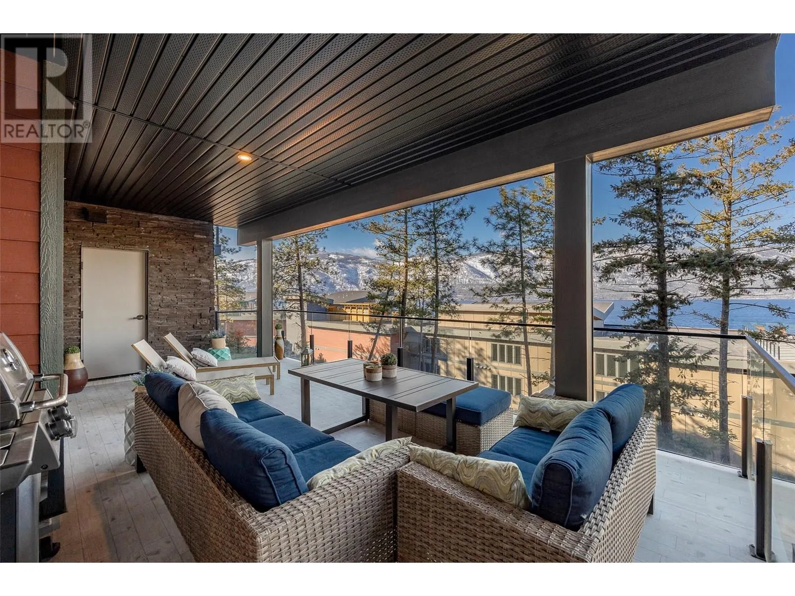 3434 Mckinley Beach Drive Unit# 206