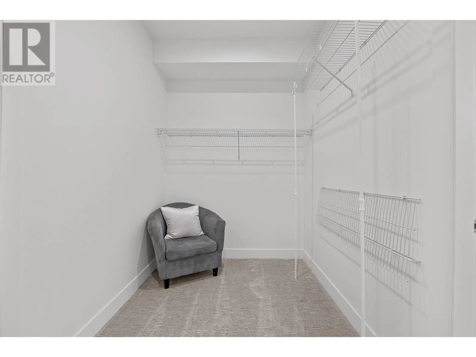 3434 Mckinley Beach Drive Unit# 206