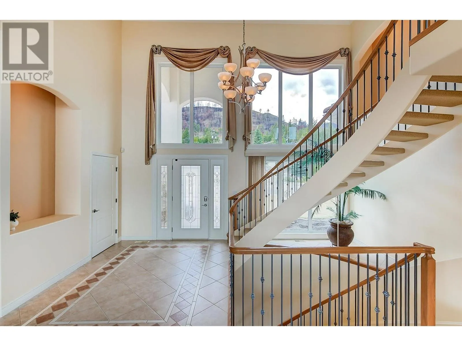 1429 West Kelowna Road Unit# 4