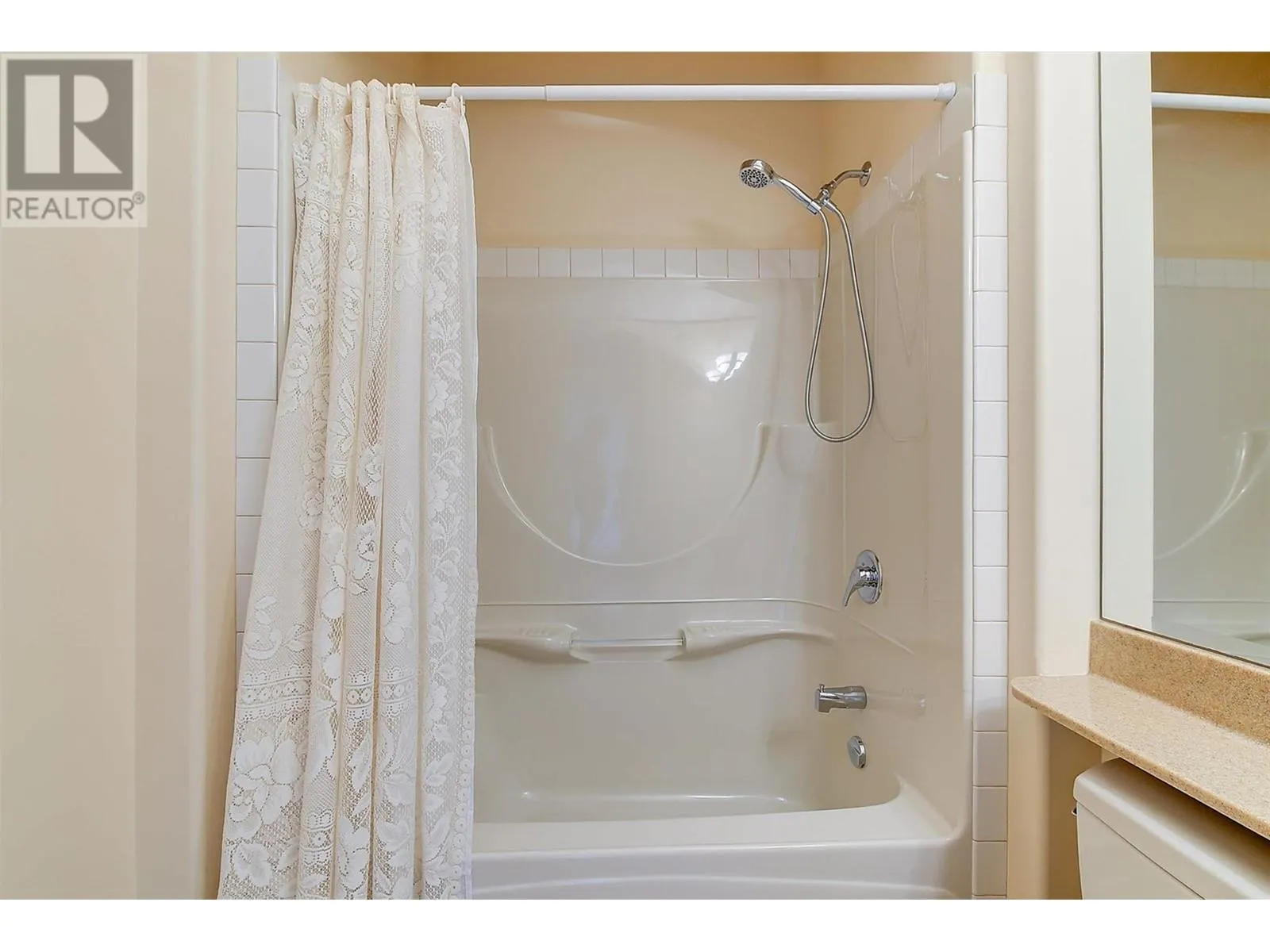 1429 West Kelowna Road Unit# 4