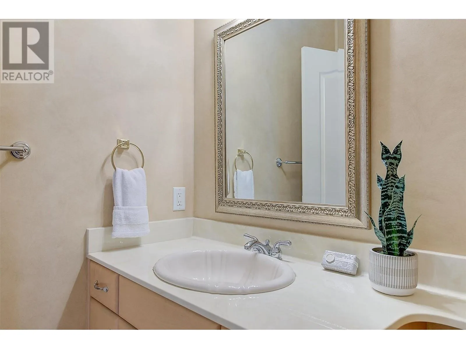 1429 West Kelowna Road Unit# 4