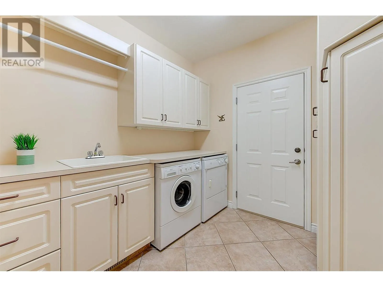 1429 West Kelowna Road Unit# 4