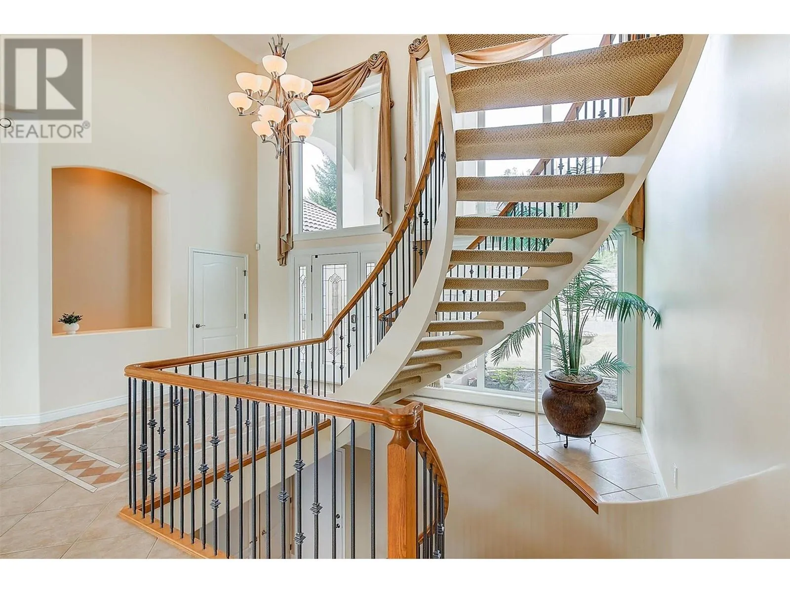 1429 West Kelowna Road Unit# 4