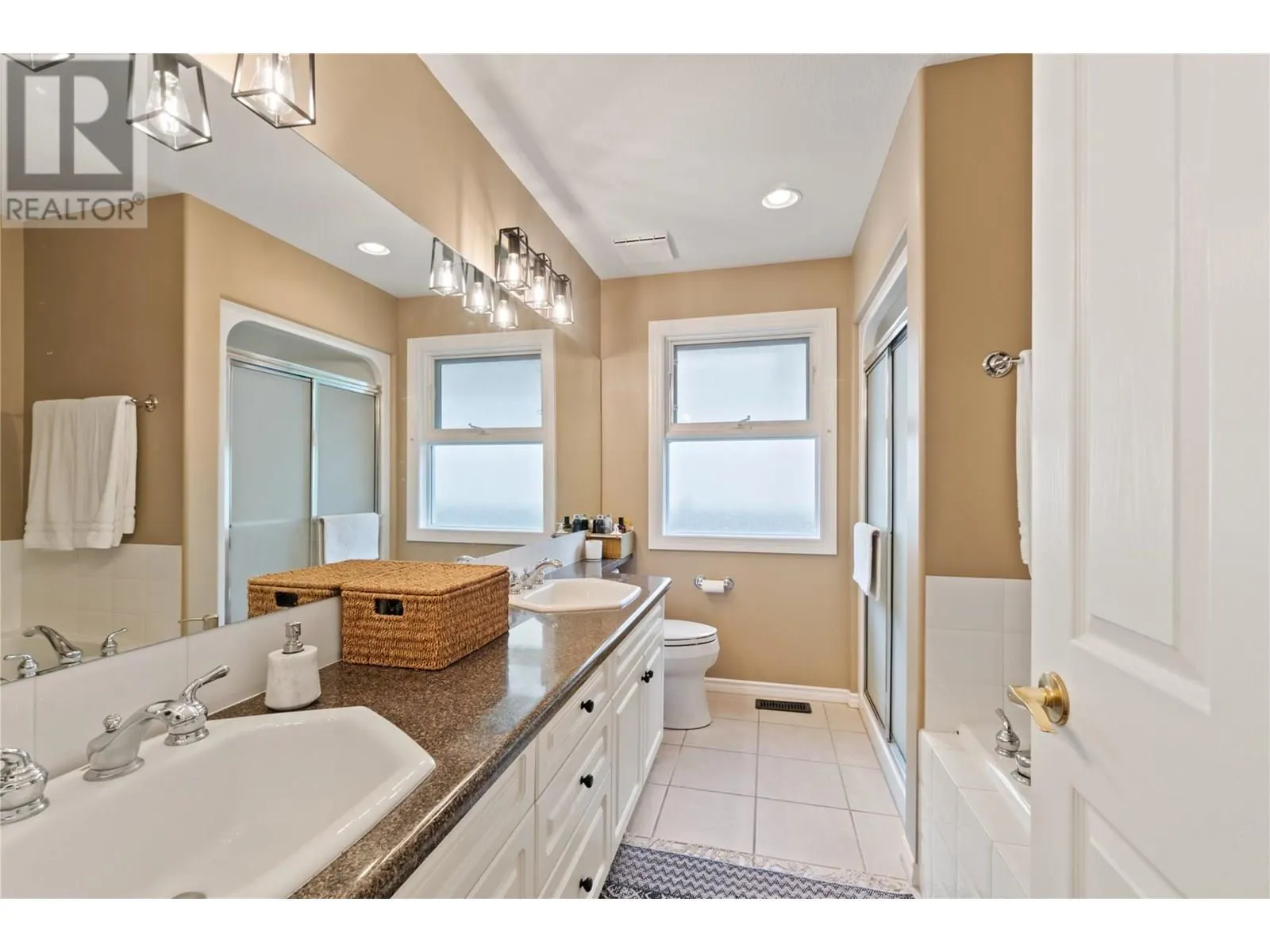 4222 Gallaghers Crescent