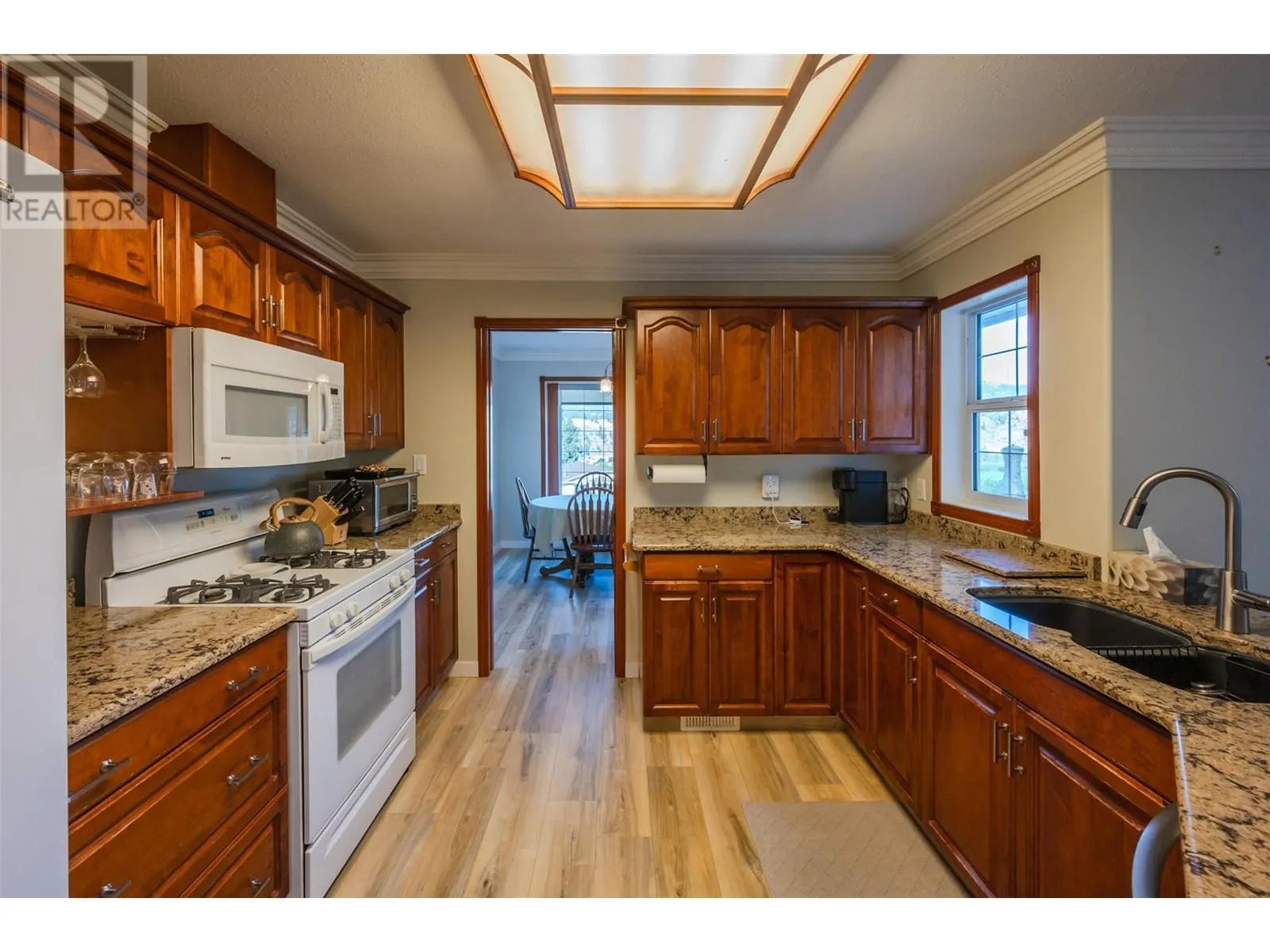 981 Peachcliff Drive