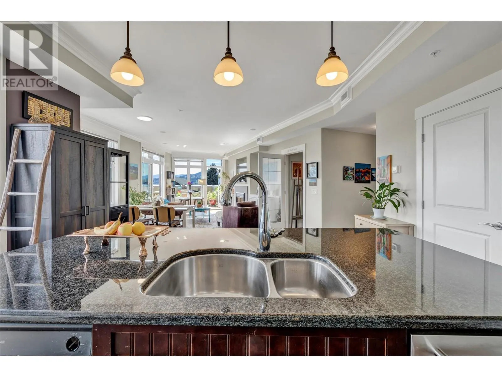 2901 Abbott Street Unit# 305
