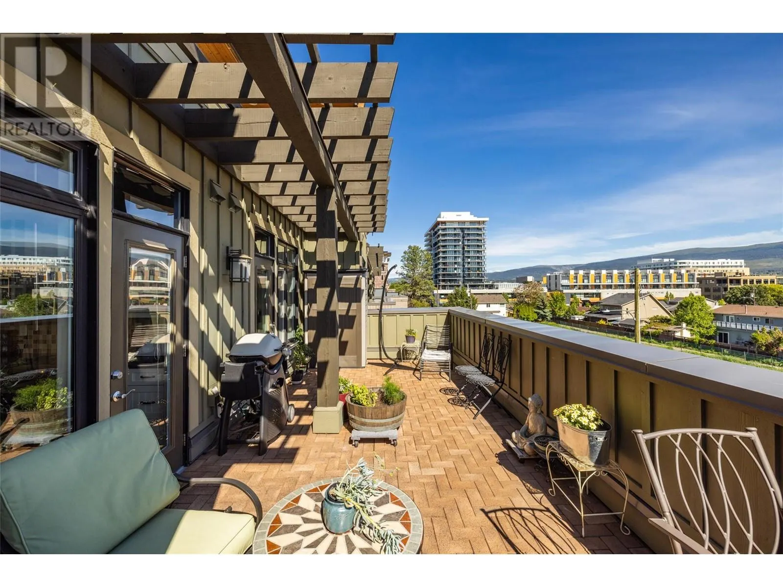 2901 Abbott Street Unit# 305