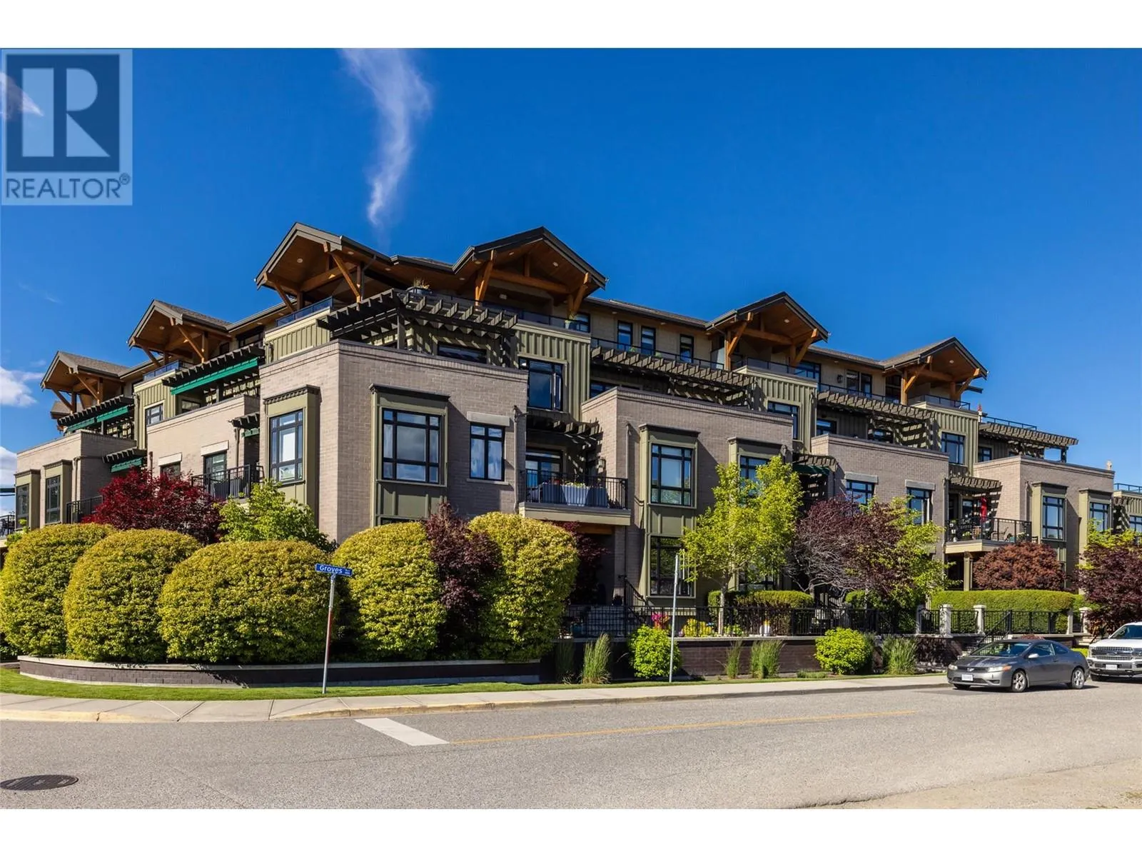 2901 Abbott Street Unit# 305