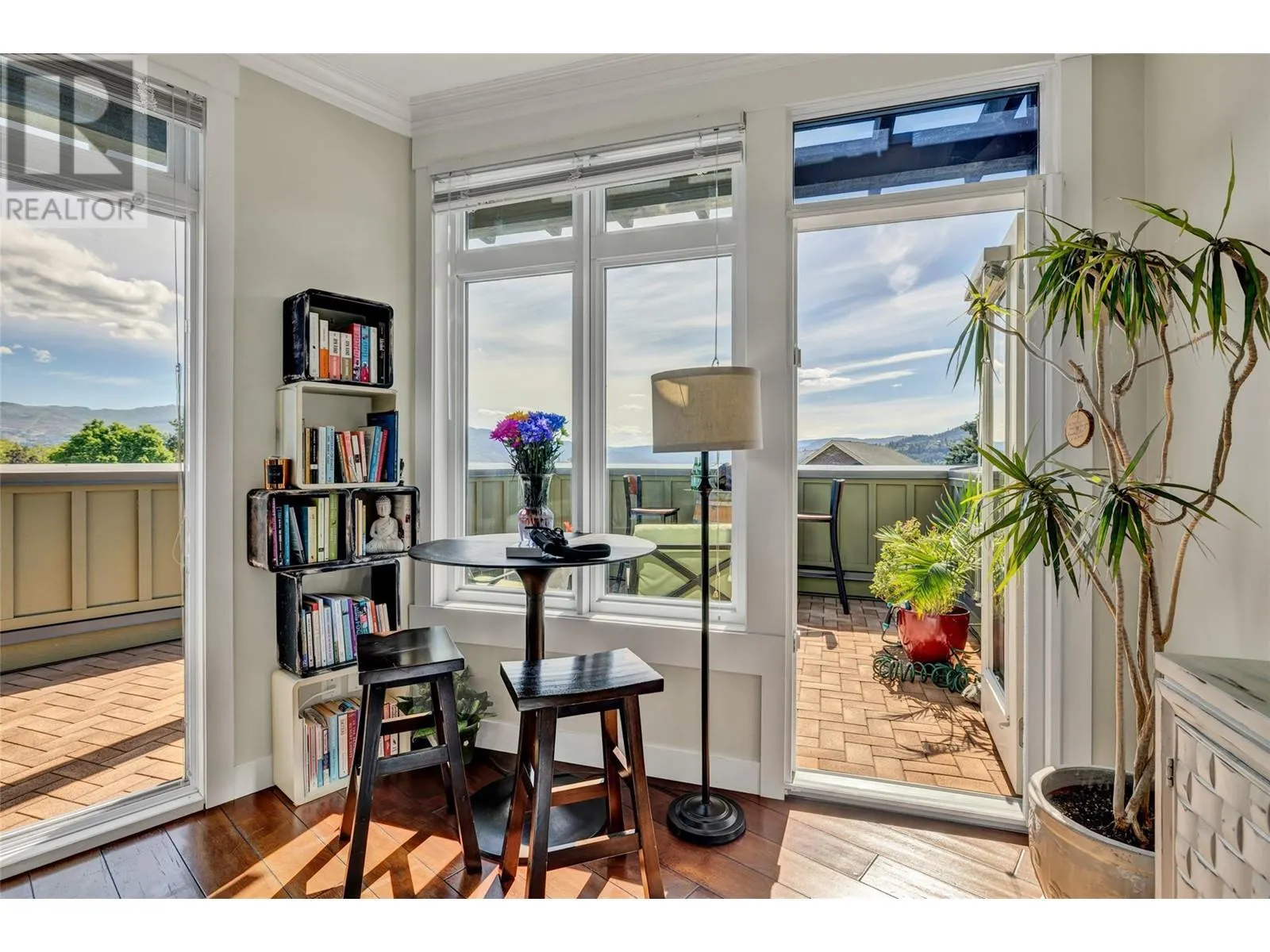 2901 Abbott Street Unit# 305