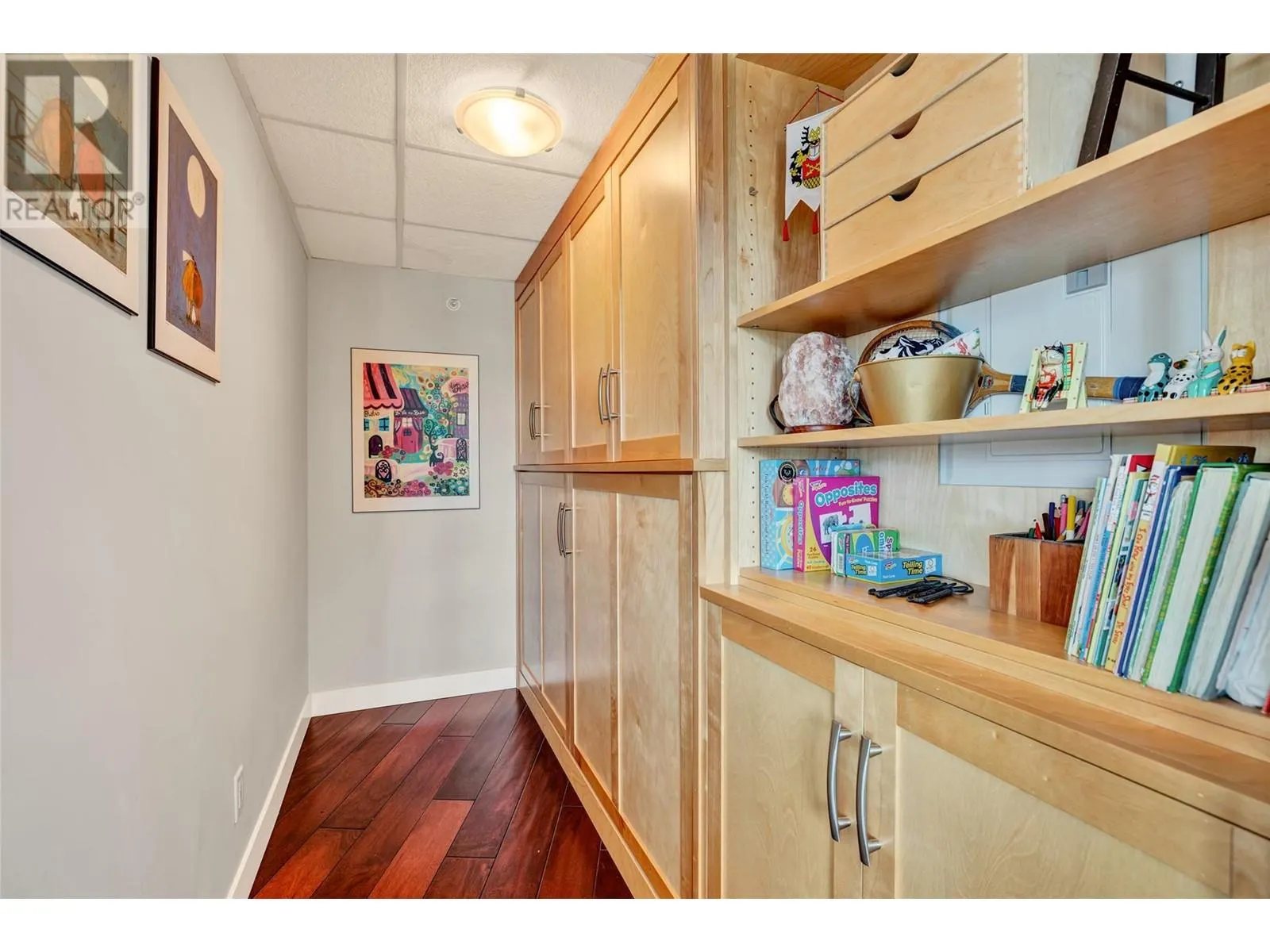 2901 Abbott Street Unit# 305