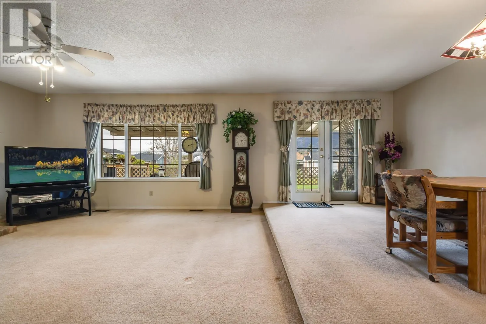 1376 Brentwood Court