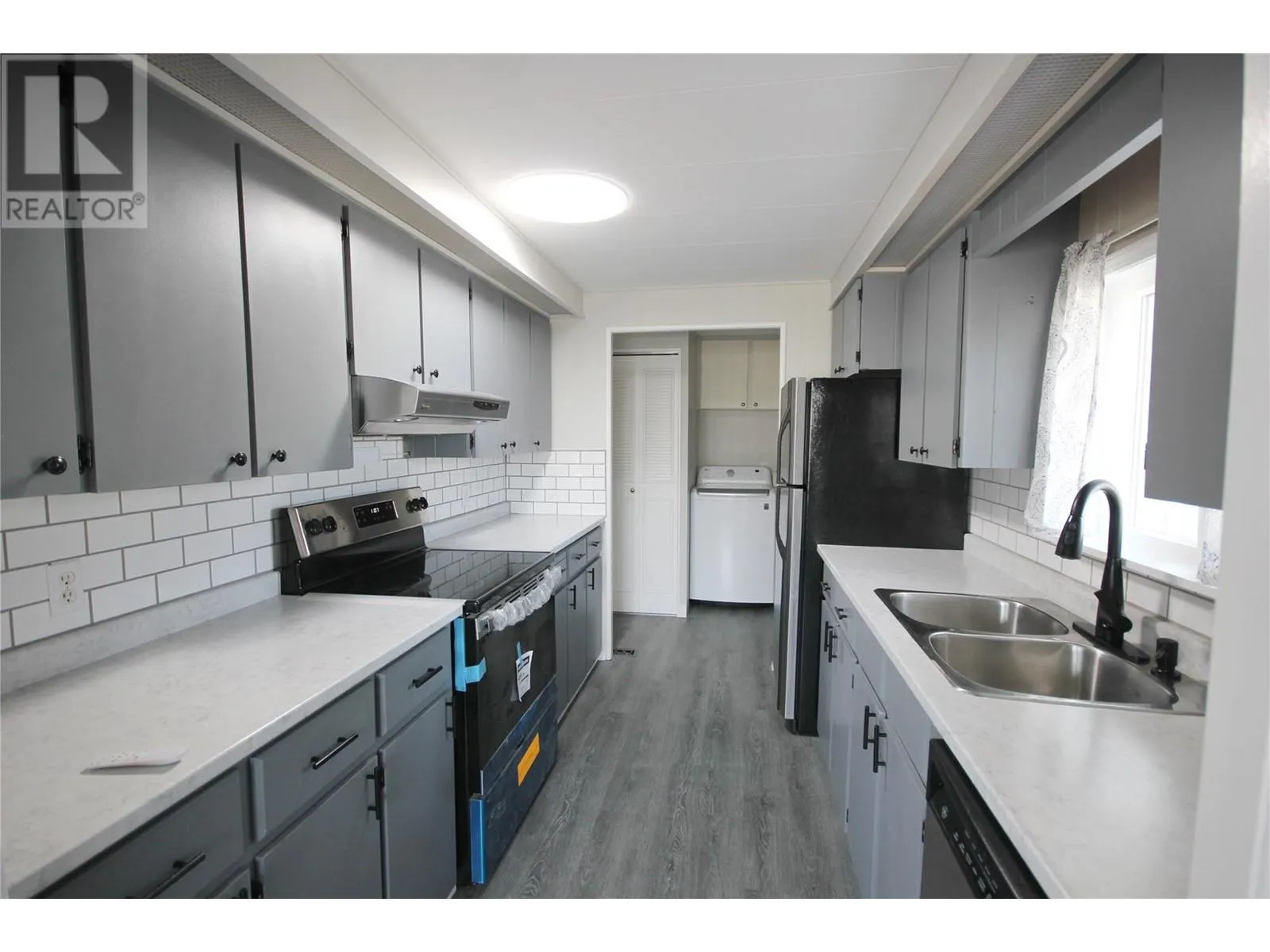 321 YORKTON Avenue Unit# 7