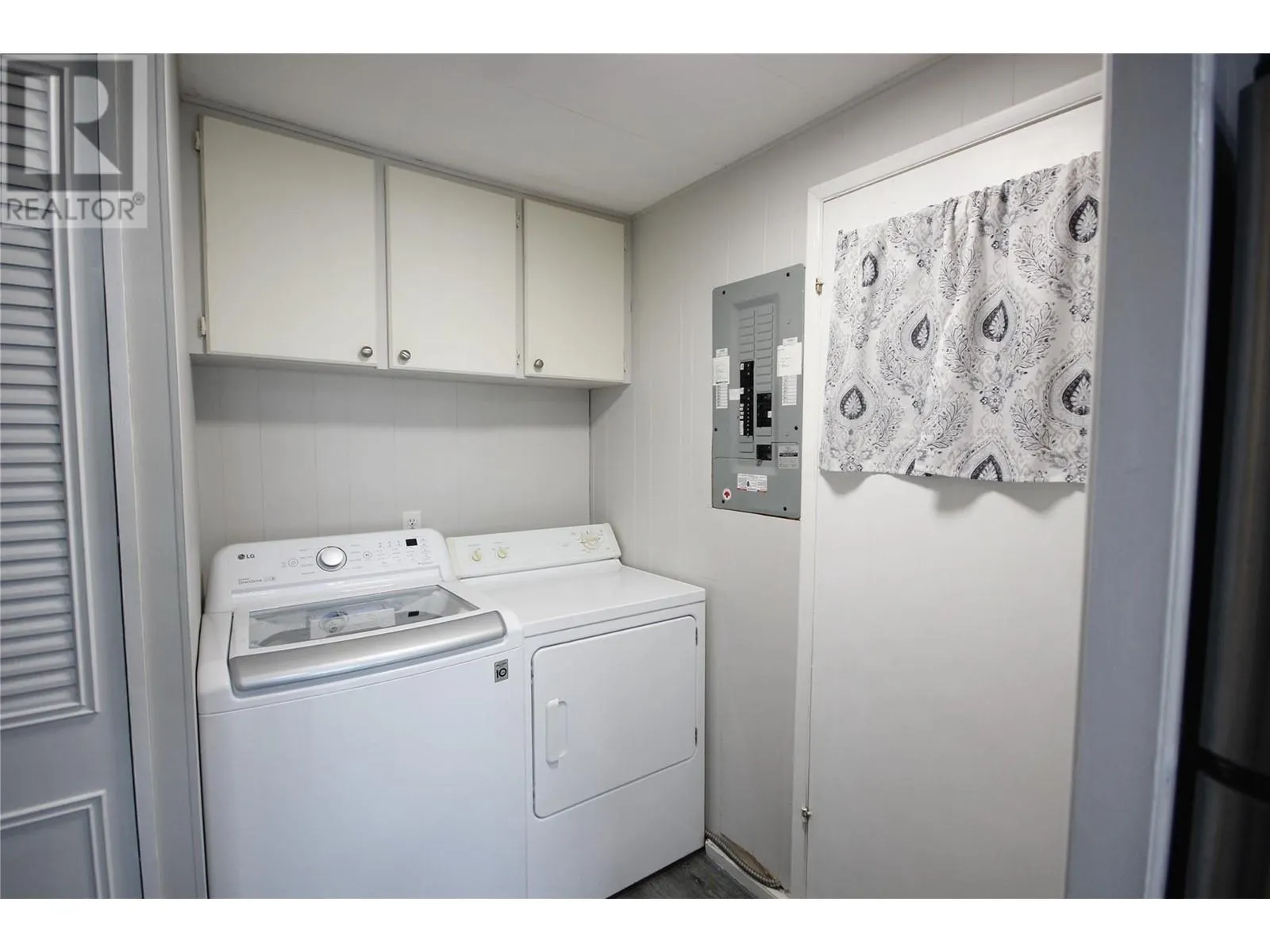 321 YORKTON Avenue Unit# 7