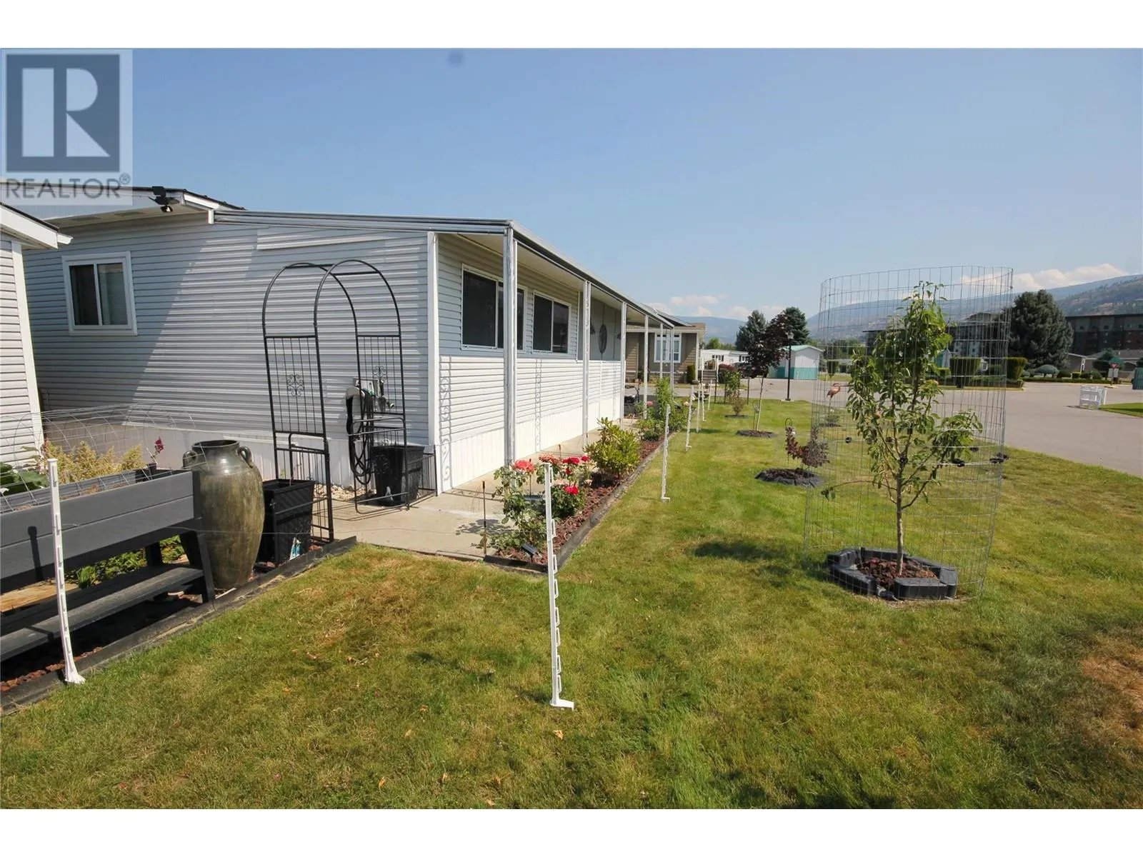 321 YORKTON Avenue Unit# 7