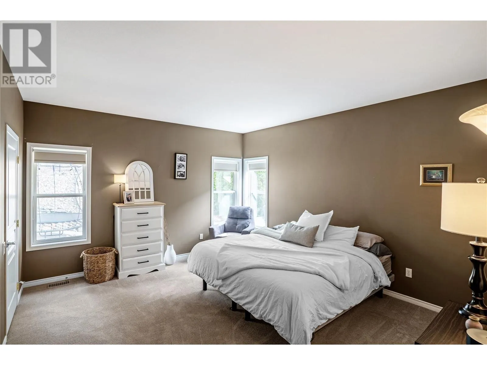 1083 Chilcotin Crescent