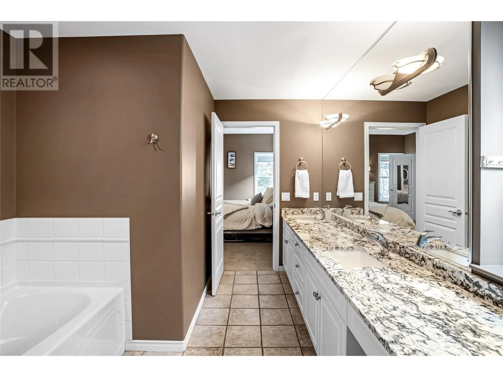 1083 Chilcotin Crescent