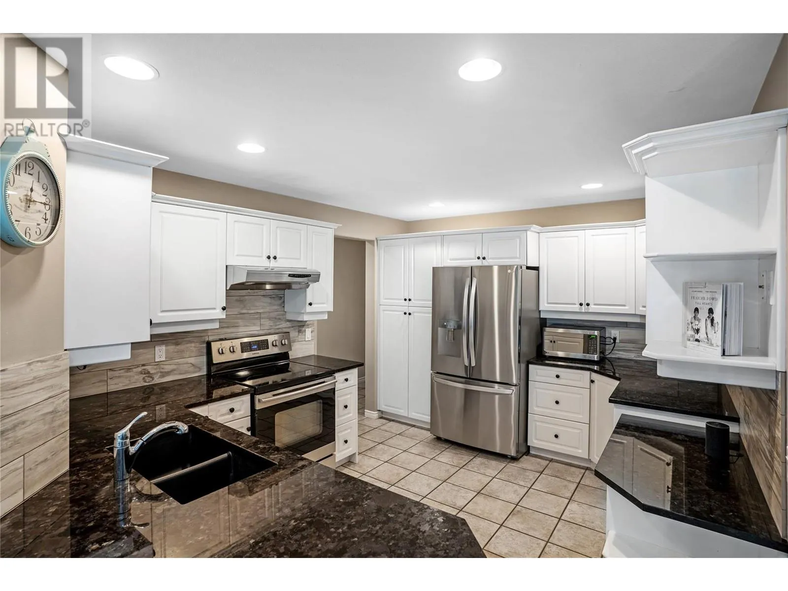 1083 Chilcotin Crescent