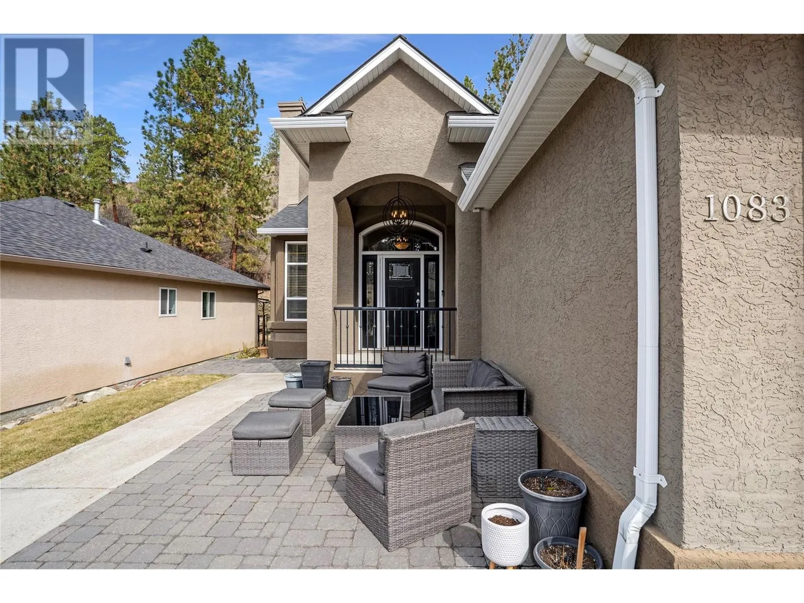 1083 Chilcotin Crescent