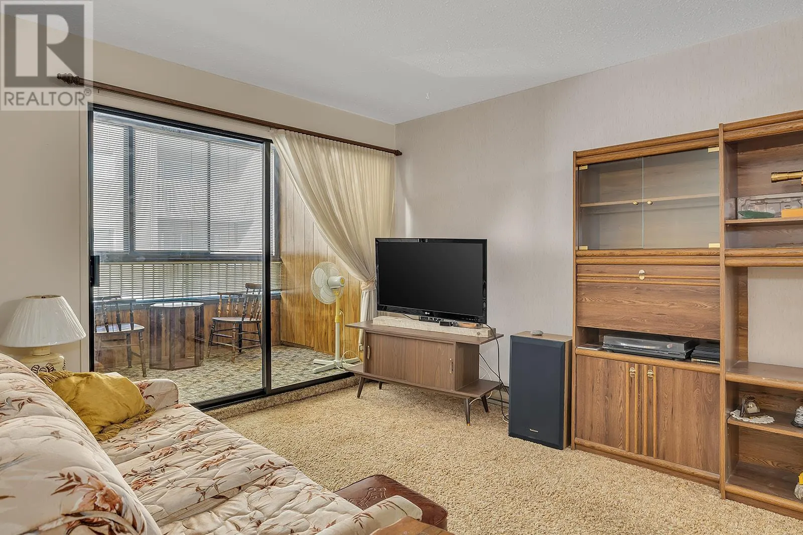 555 Rowcliffe Avenue Unit# 206