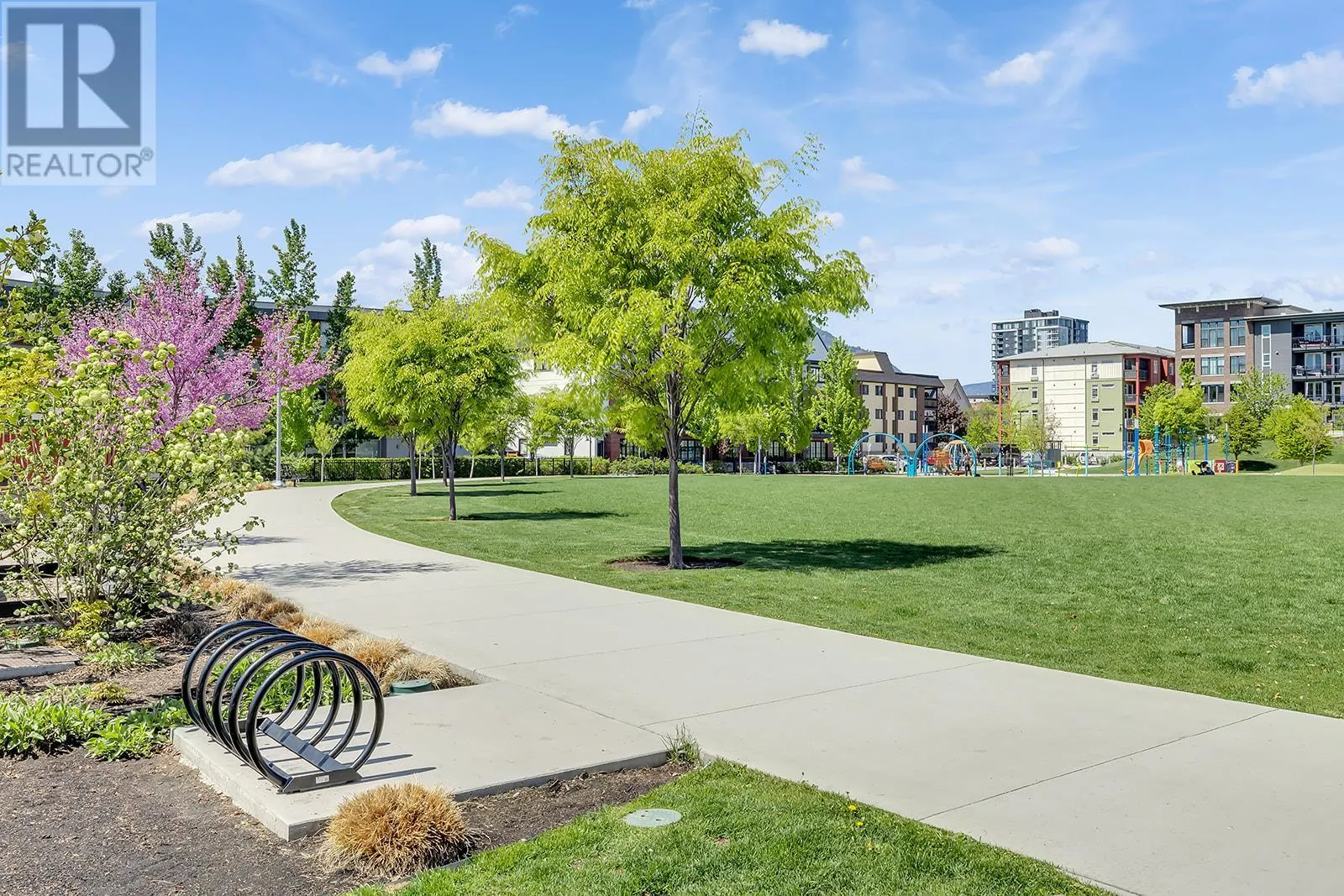 555 Rowcliffe Avenue Unit# 206