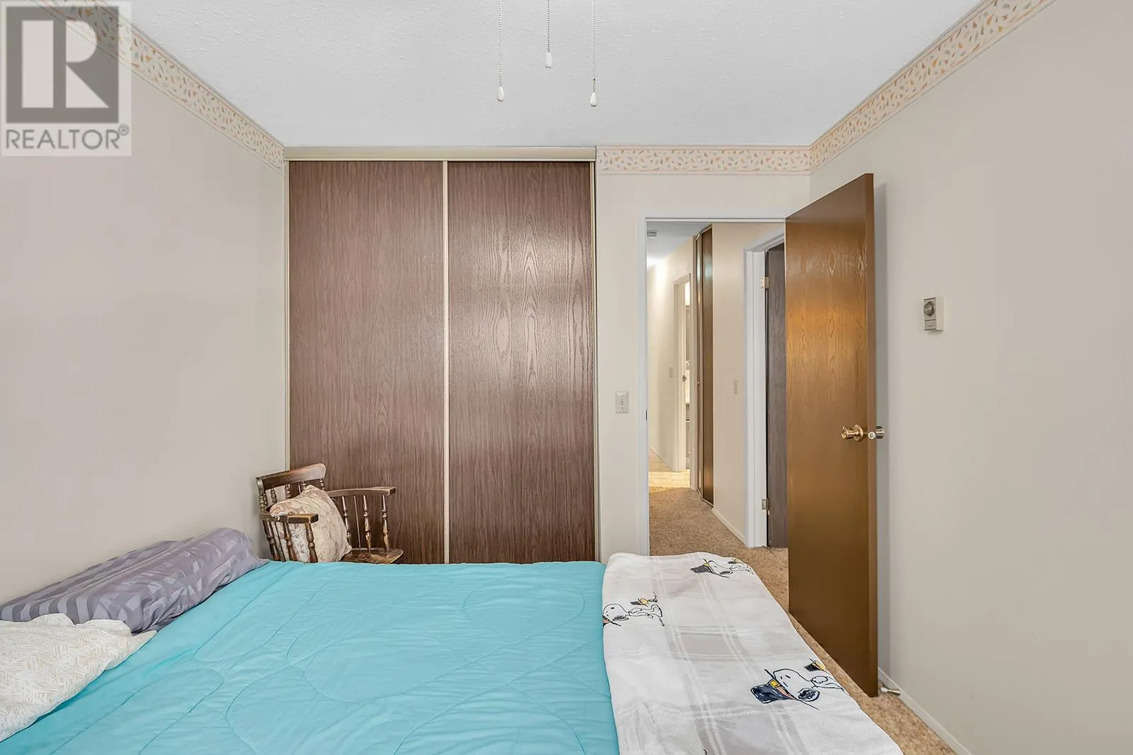 555 Rowcliffe Avenue Unit# 206