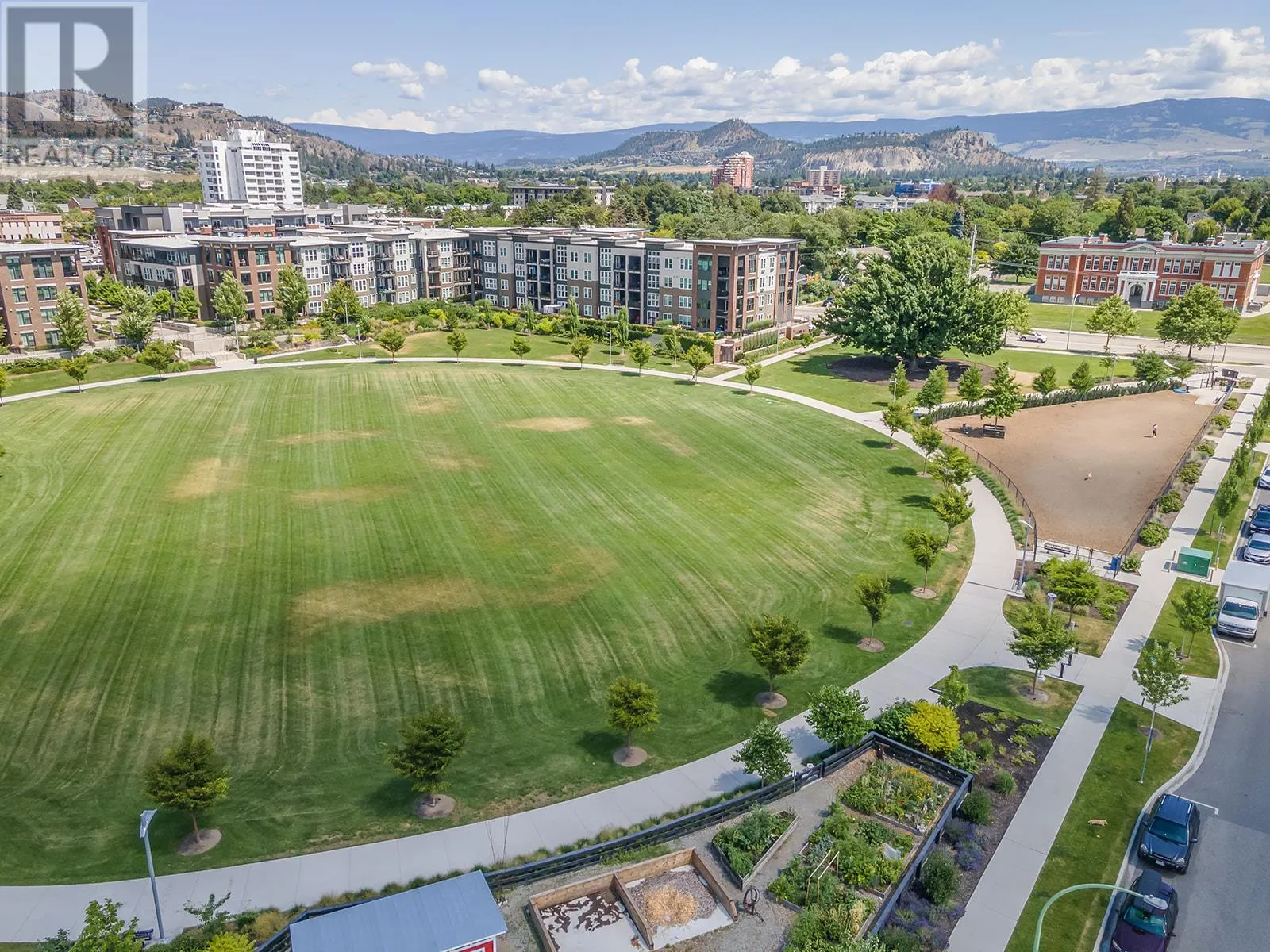 555 Rowcliffe Avenue Unit# 206