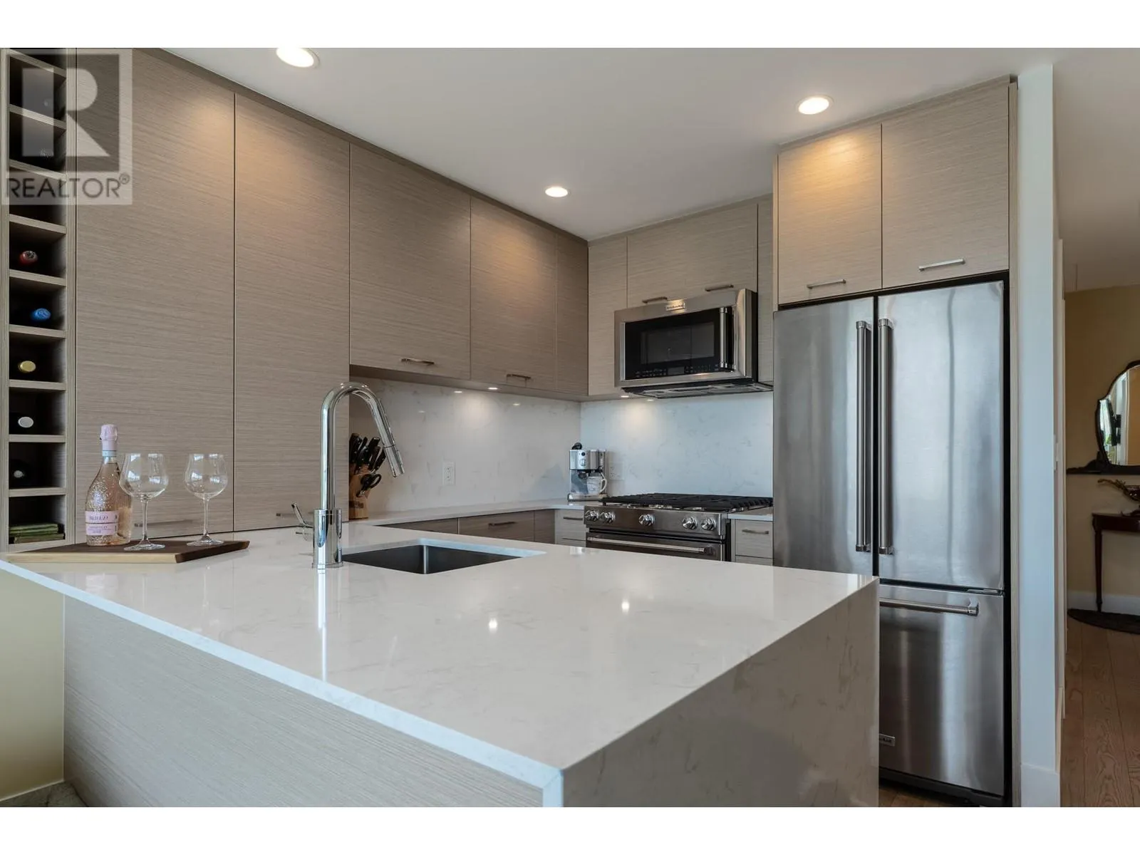 1181 Sunset Drive Unit# 910