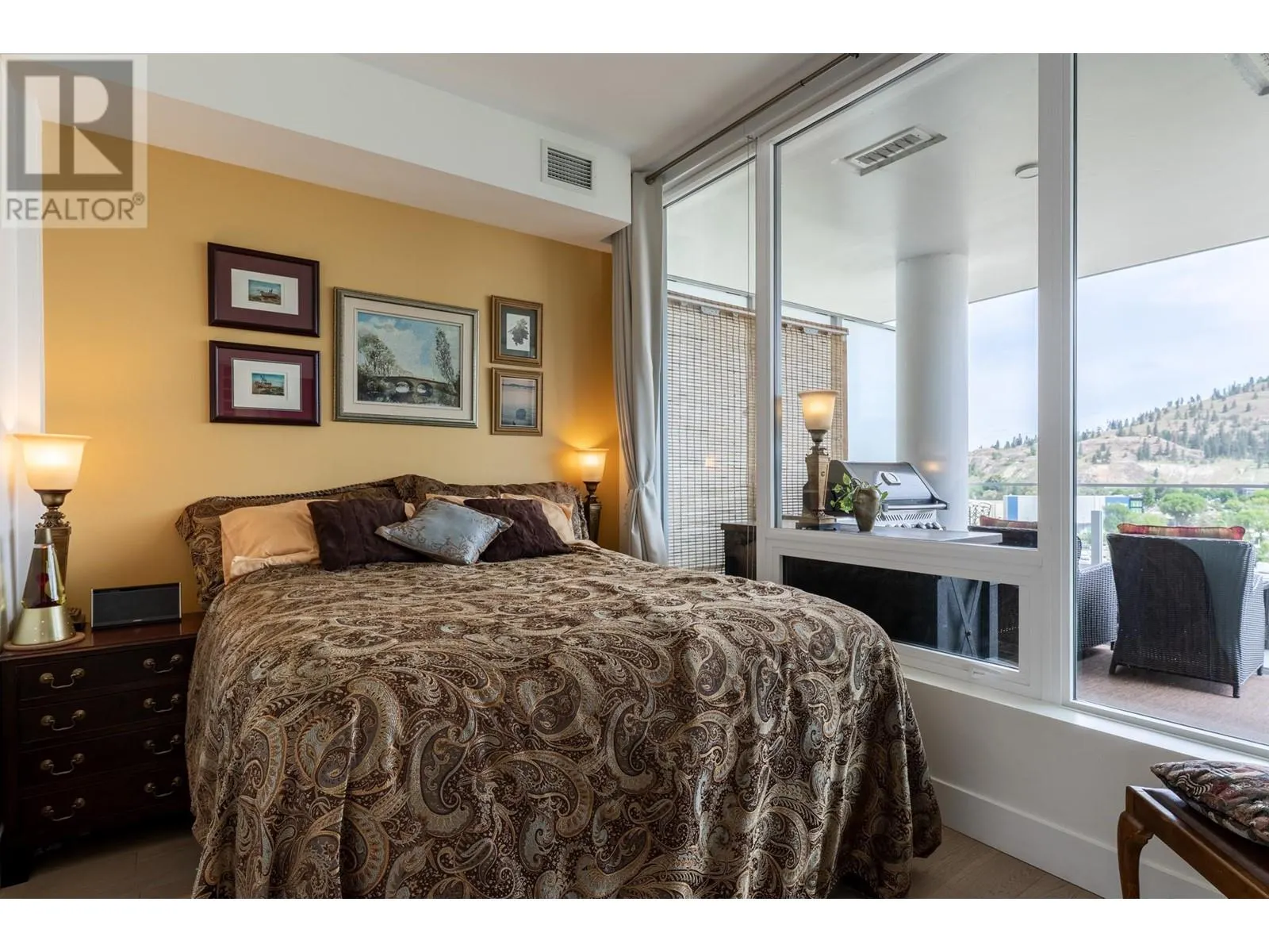 1181 Sunset Drive Unit# 910