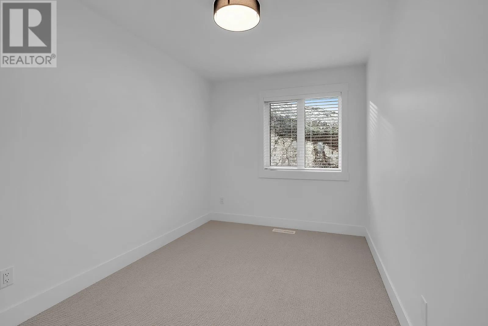 2835 Canyon Crest Drive Unit# 12