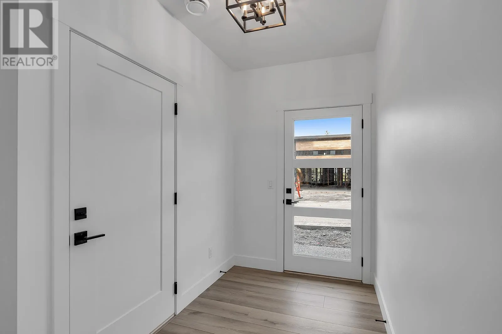 2835 Canyon Crest Drive Unit# 12