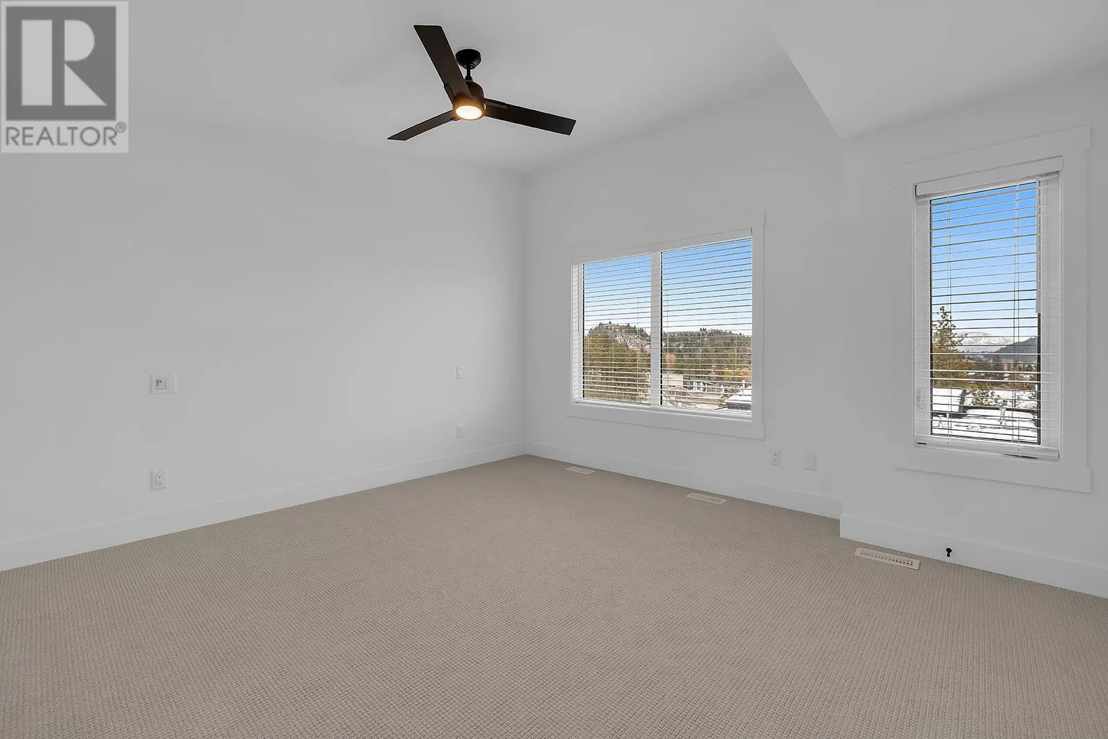 2835 Canyon Crest Drive Unit# 12