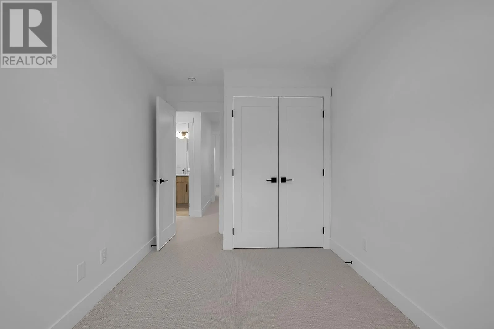 2835 Canyon Crest Drive Unit# 12