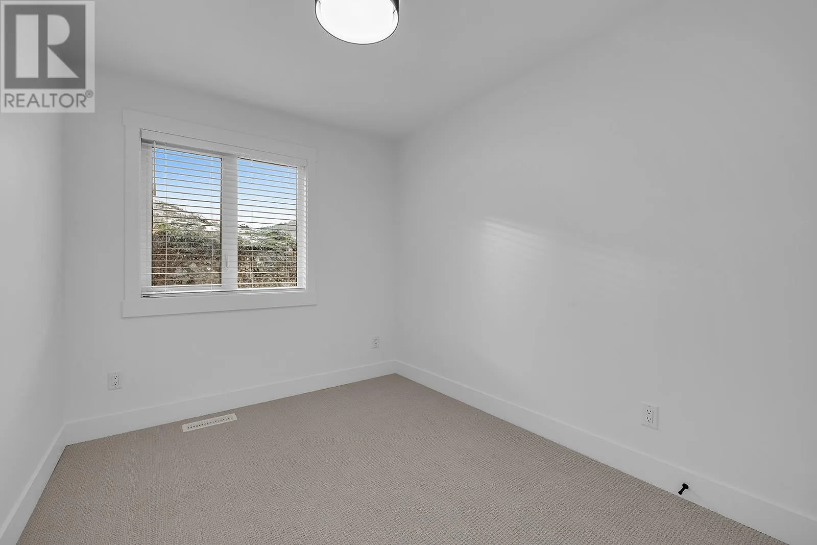 2835 Canyon Crest Drive Unit# 12