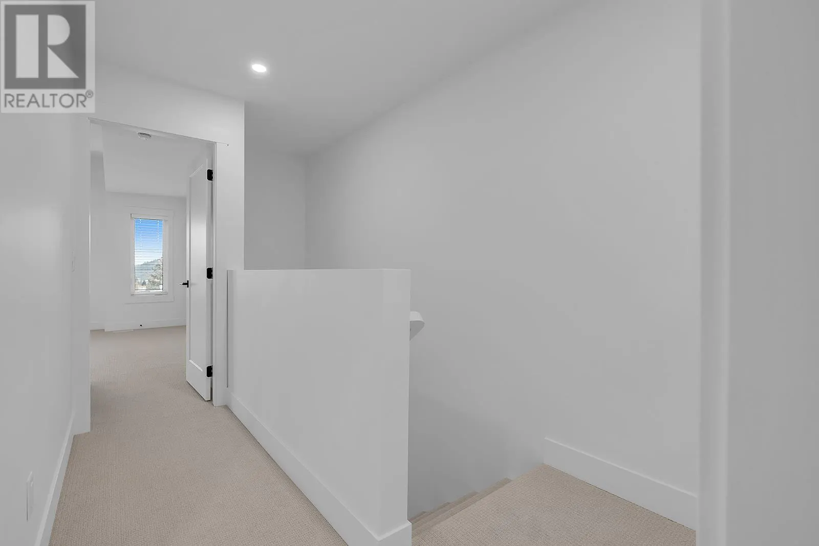 2835 Canyon Crest Drive Unit# 12