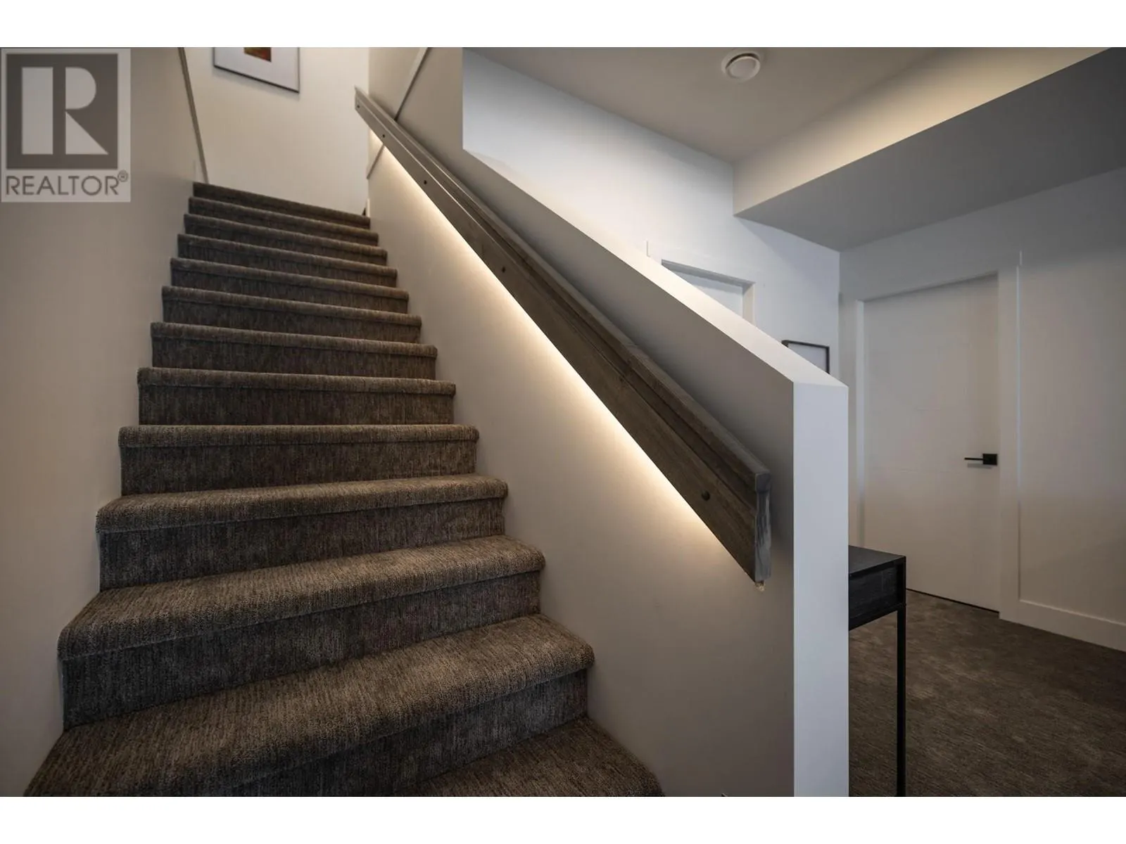 7735 OKANAGAN HILLS Boulevard Unit# 68