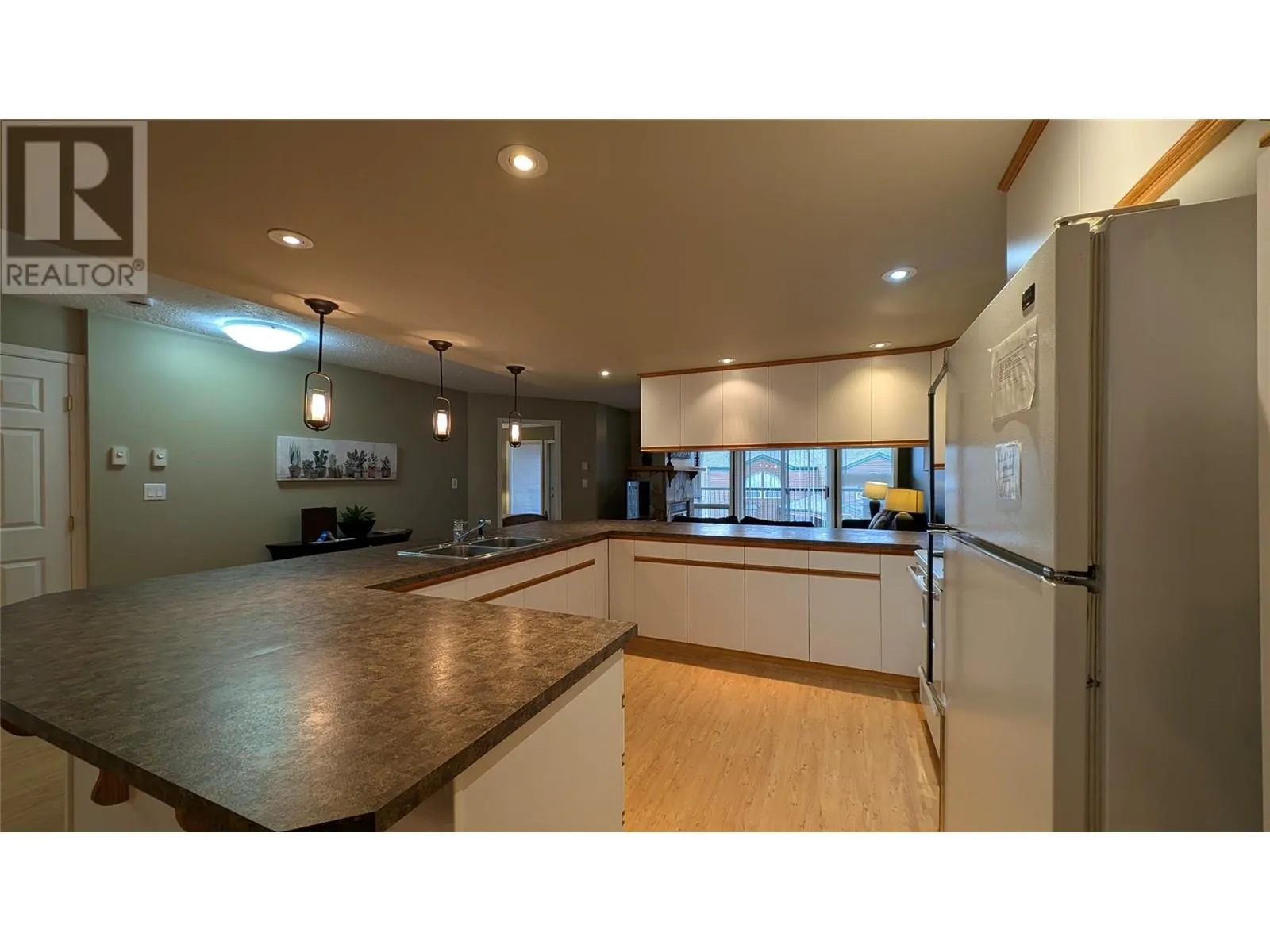 5155 FAIRWAY Drive Unit# 703