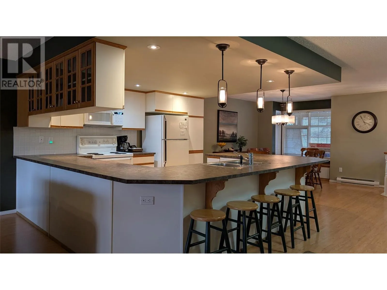 5155 FAIRWAY Drive Unit# 703