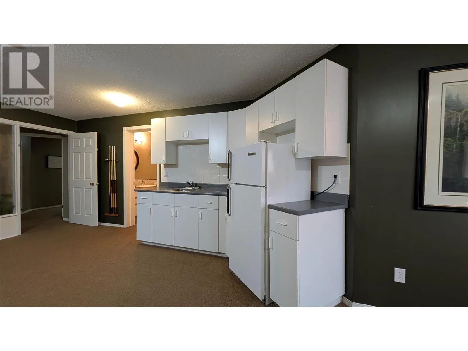 5155 FAIRWAY Drive Unit# 703