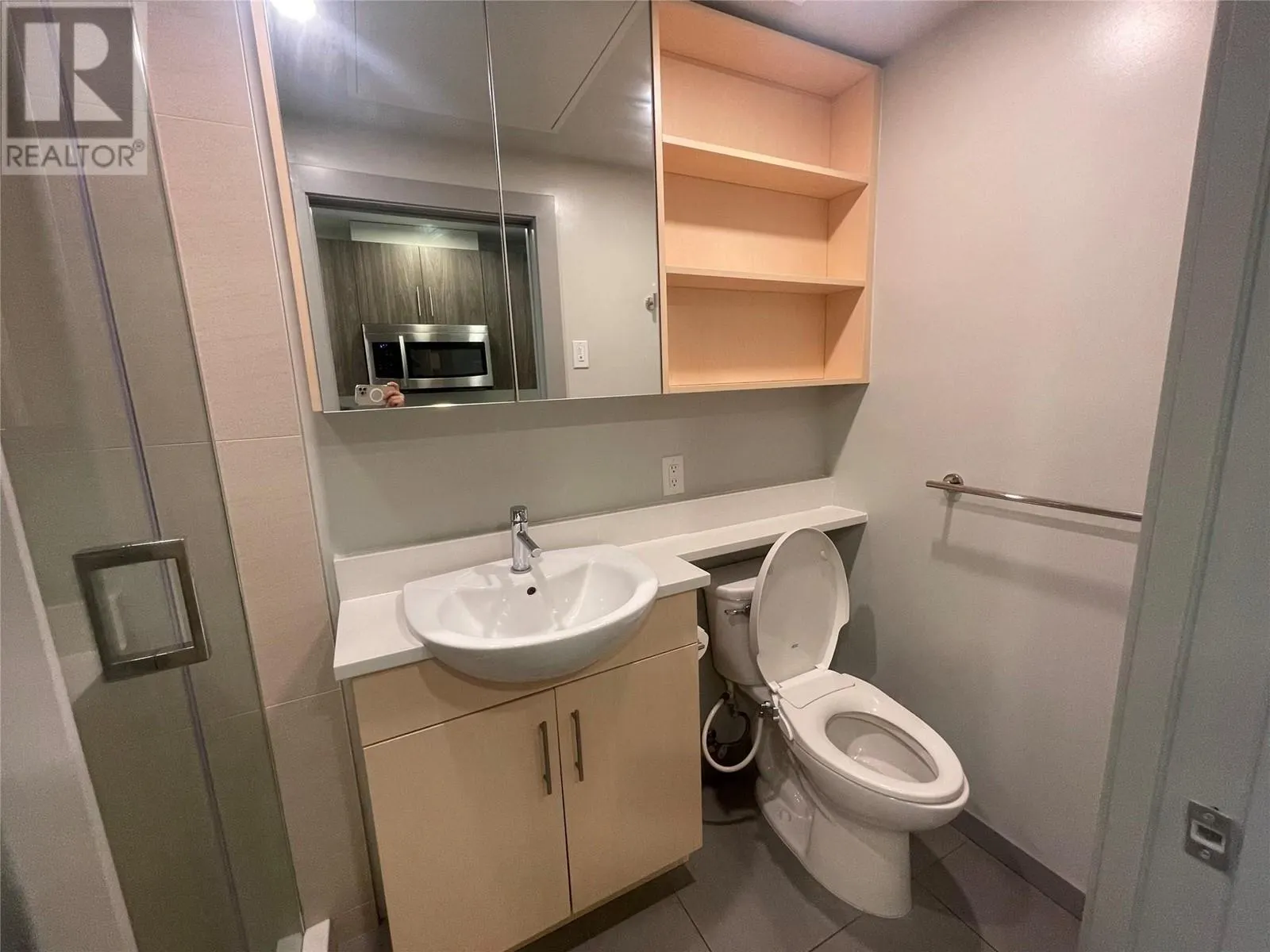 345 Dougall Road N Unit# 323