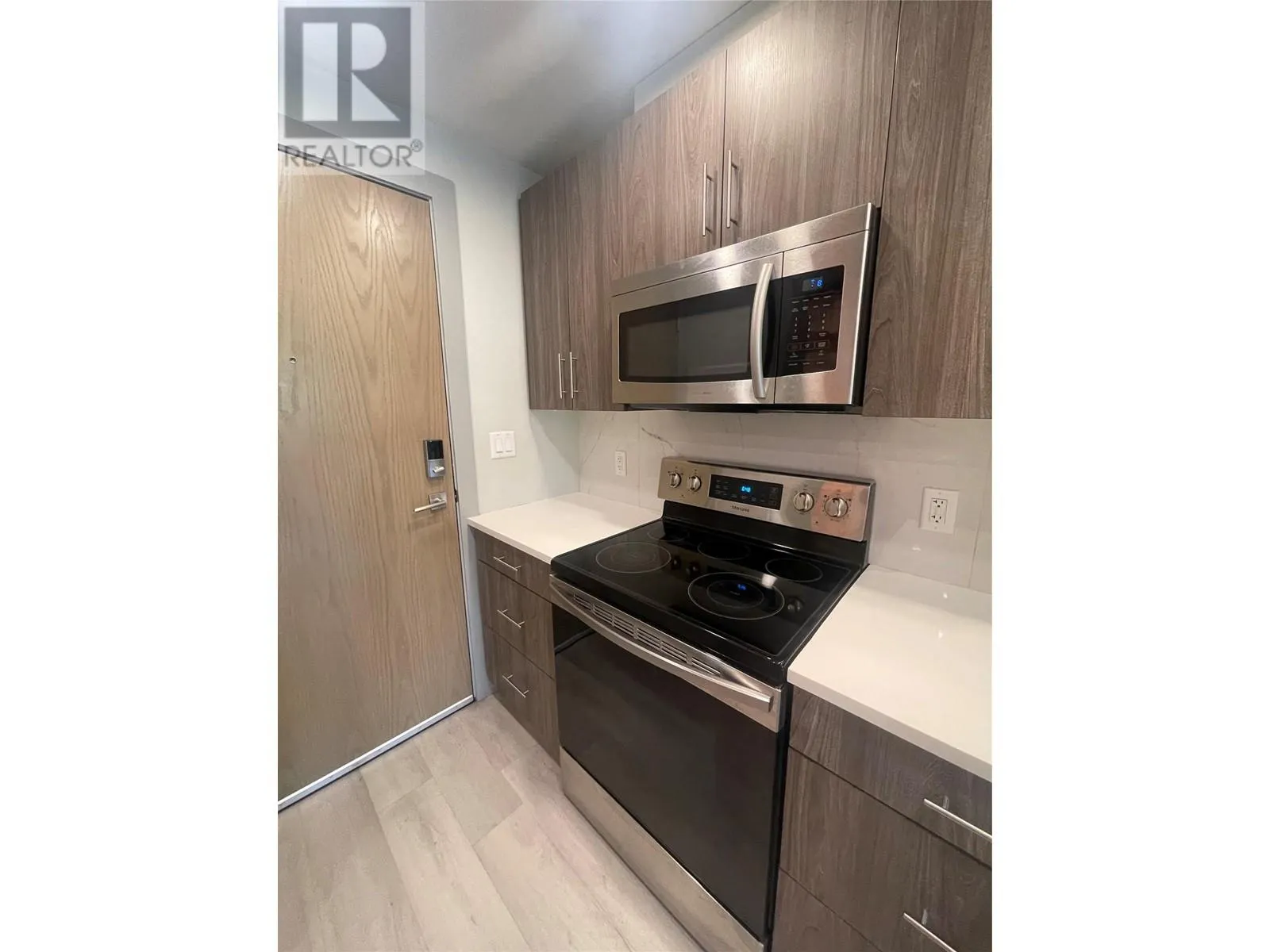 345 Dougall Road N Unit# 323