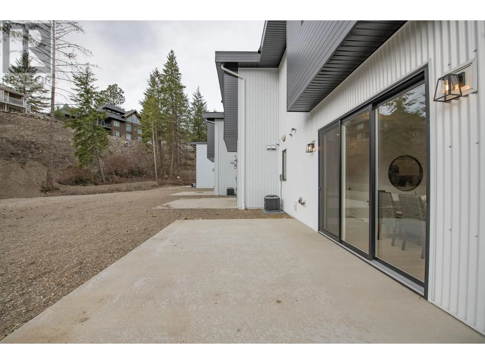 9188 Tronson Road Unit# 4