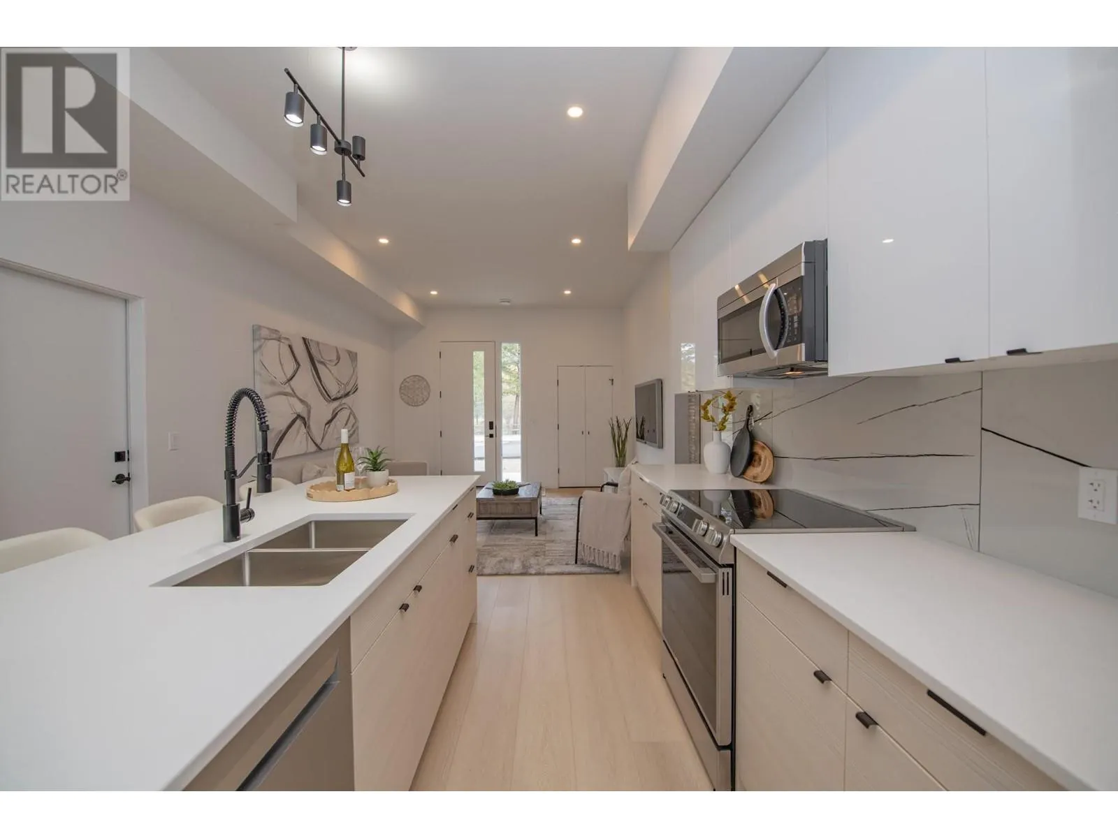 9188 Tronson Road Unit# 4
