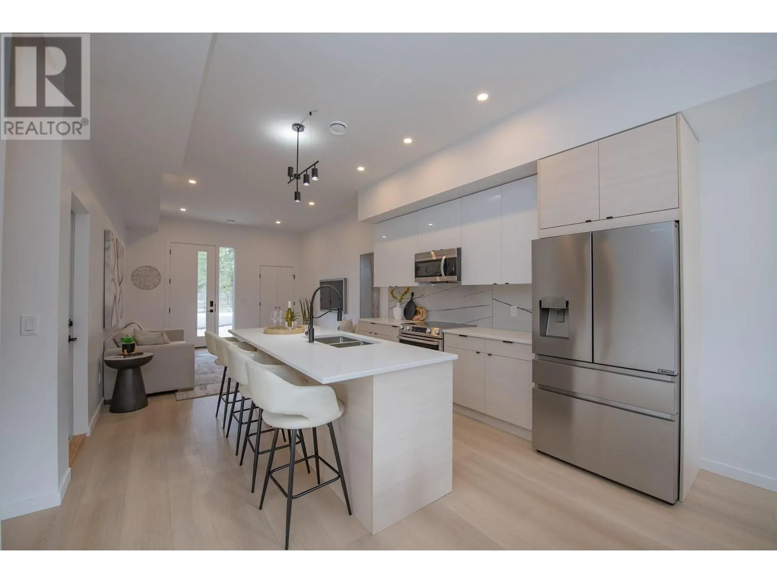 9188 Tronson Road Unit# 4