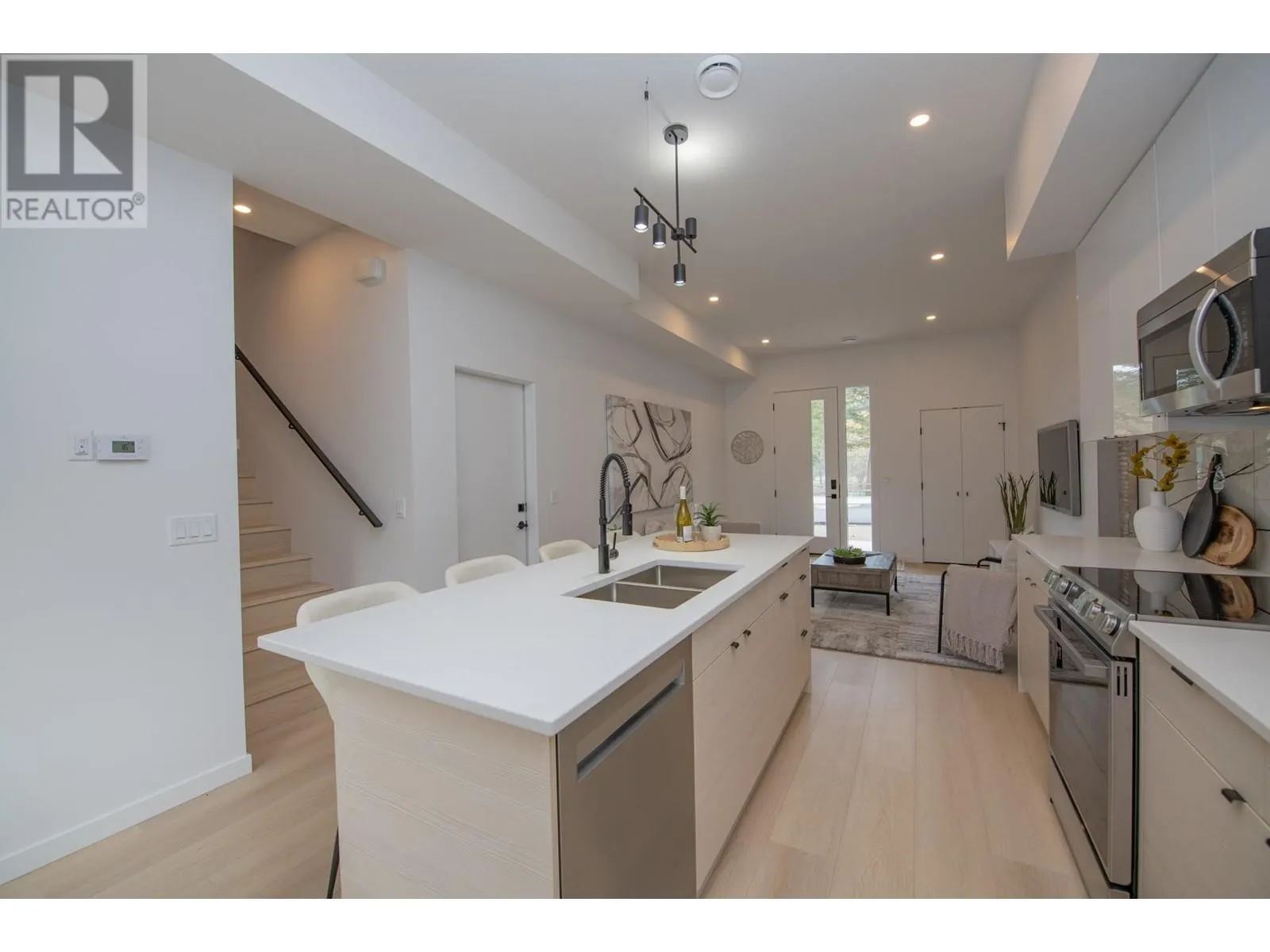 9188 Tronson Road Unit# 5