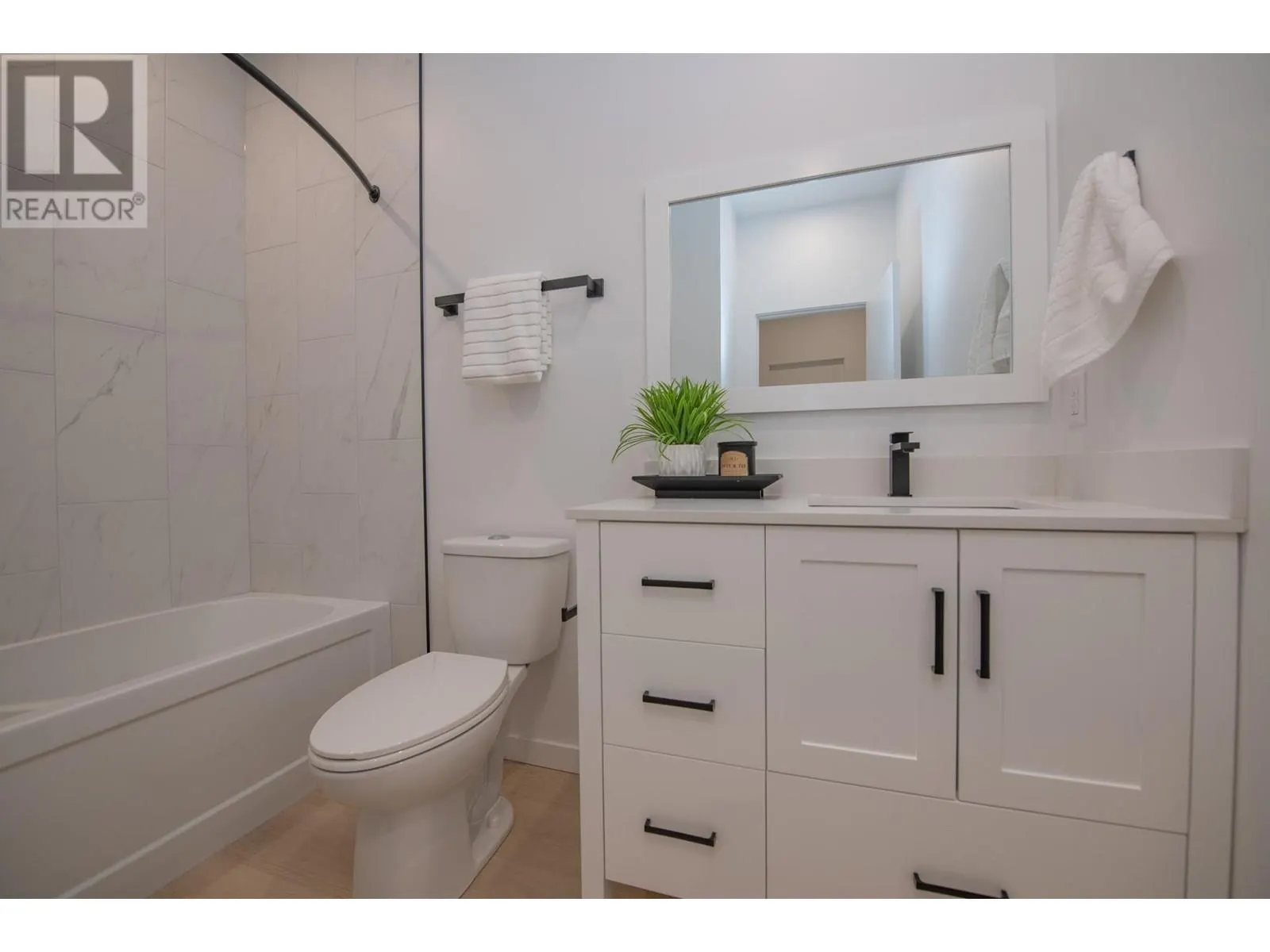 9188 Tronson Road Unit# 5