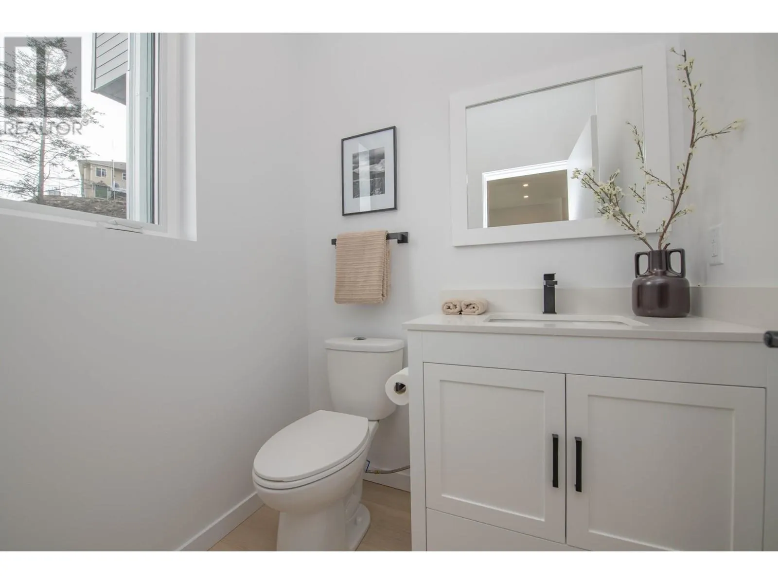 9188 Tronson Road Unit# 5