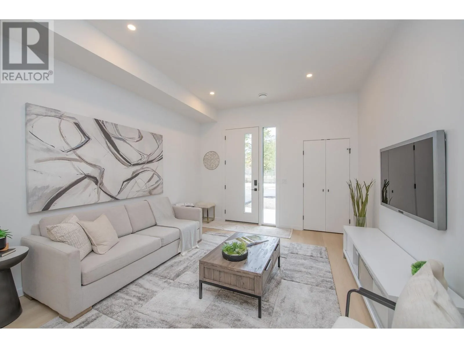 9188 Tronson Road Unit# 5