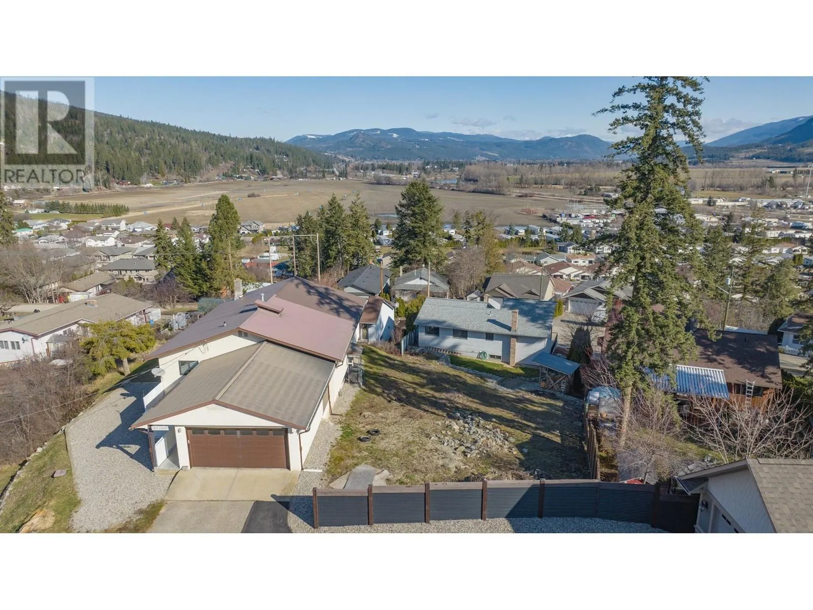 135 Birch Crescent